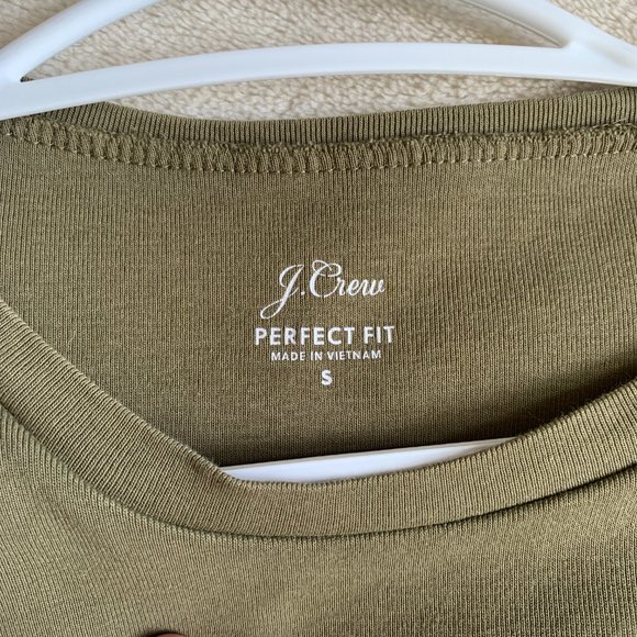 J Crew Perfect Fit Olive Green Basic Long Sleeve T Shirt - Small - Picture 2 of 8